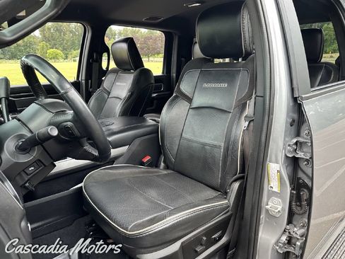 Used 2022 RAM 3500 Laramie AWD/4WD image 8