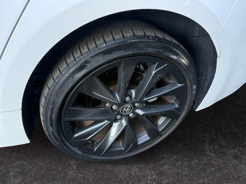 Used 2024 Toyota Corolla SE w/ SE Premium Package image 14