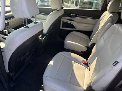 Certified 2023 Kia Telluride S w/ S Sunroof Package AWD/4WD image 16