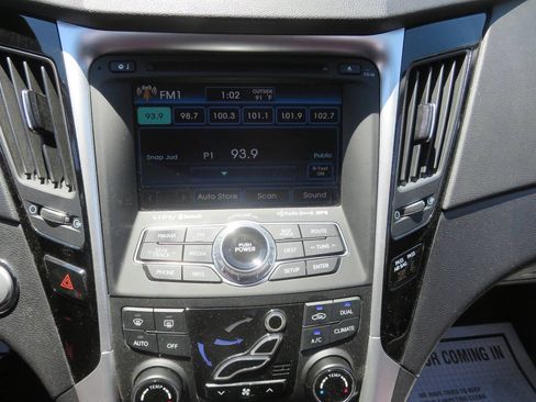 Used 2012 Hyundai Sonata Limited w/ Navigation Pkg FWD image 19