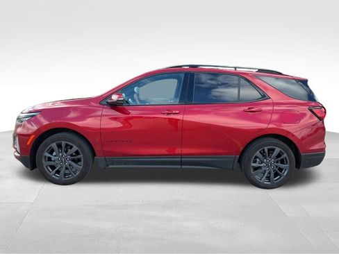 Certified 2024 Chevrolet Equinox RS w/ RS Leather Package FWD image 10
