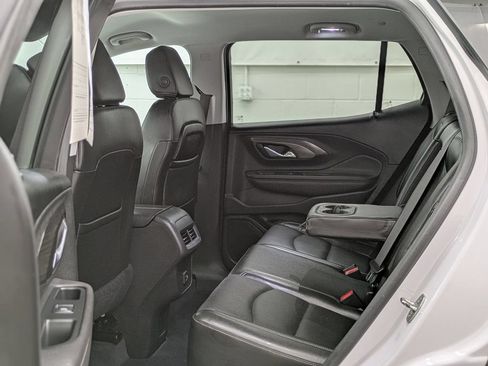 Used 2022 GMC Terrain SLT AWD/4WD image 15
