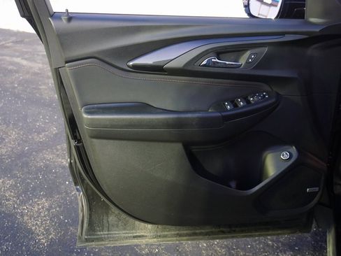 Certified 2023 Chevrolet TrailBlazer RS w/ Sun and Liftgate Package image 23