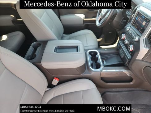 Used 2022 GMC Sierra 1500 SLT AWD/4WD image 12