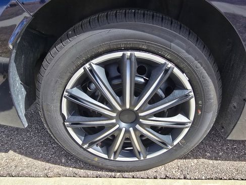 Used 2023 Toyota Corolla LE w/ Carpet Mat Package (TMS) image 9