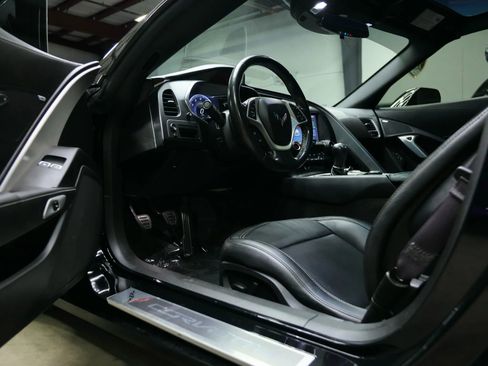 Used 2015 Chevrolet Corvette Stingray Coupe w/ ZF1 Appearance Package image 26