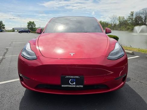 Used 2022 Tesla Model Y Performance AWD/4WD image 16