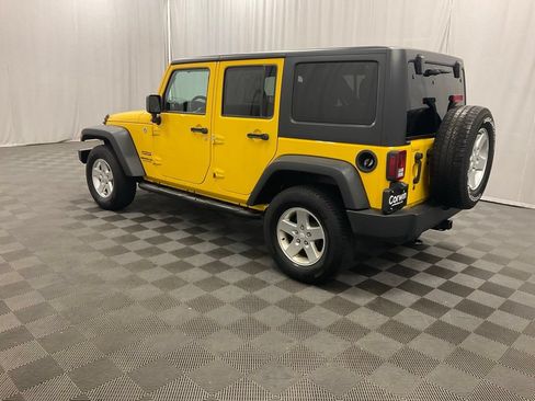 Used 2015 Jeep Wrangler Unlimited Sport w/ Quick Order Package 24S AWD/4WD image 8