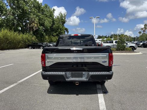 Used 2017 Ford F150 Platinum w/ Equipment Group 701A Luxury RWD image 4