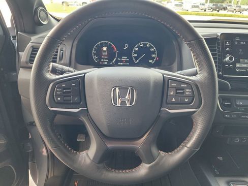 Used 2025 Honda Ridgeline TrailSport image 18