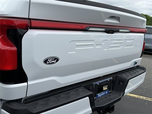 New 2025 Ford F150 Lightning Lariat image 7