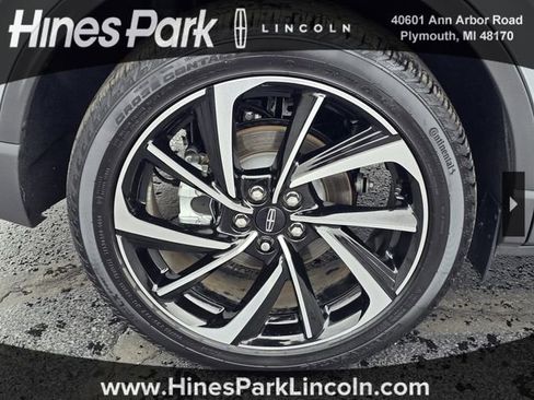 Certified 2023 Lincoln Corsair Reserve w/ Equipment Group 201A image 5