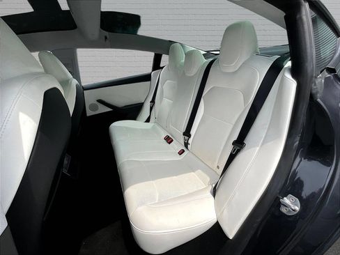 Used 2025 Tesla Model 3 Long Range RWD image 18