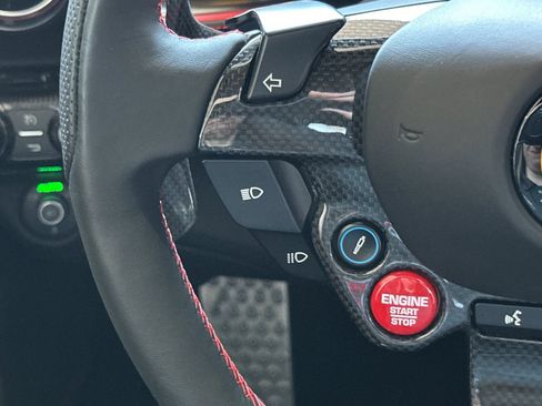 Used 2018 Ferrari 812 Superfast RWD image 29