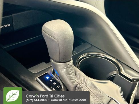 Used 2019 Toyota Camry LE FWD image 10