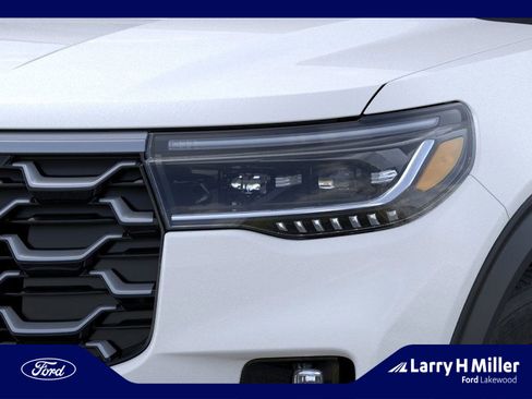 New 2026 Ford Explorer Platinum w/ LUX Leather Package image 18