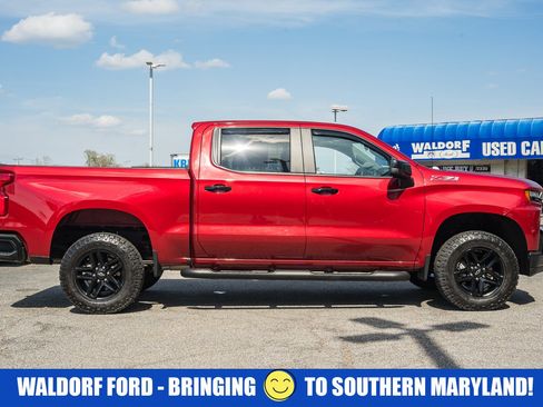 Used 2020 Chevrolet Silverado 1500 LT Trail Boss image 3