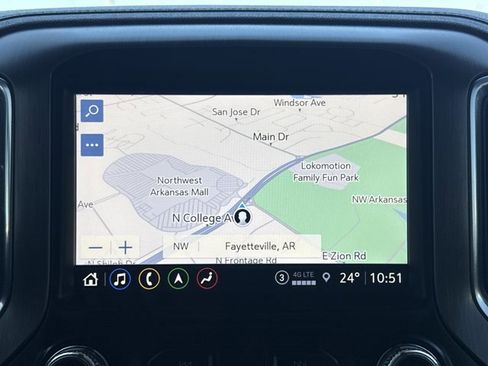 Used 2023 GMC Sierra 2500 Denali w/ Denali Black Diamond Edition image 7