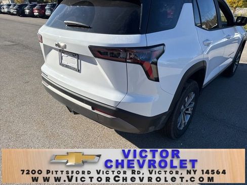 New 2025 Chevrolet Equinox LT image 6