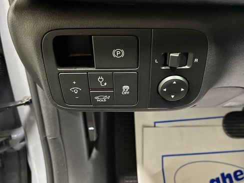 Used 2024 Hyundai Ioniq 6 SE AWD/4WD image 14
