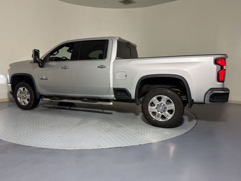 Used 2020 Chevrolet Silverado 2500 LTZ w/ LTZ Texas Edition AWD/4WD image 3