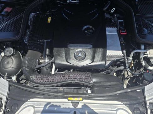 Used 2015 Mercedes-Benz C 300 4MATIC Sedan image 25