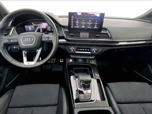 Used 2023 Audi SQ5 Prestige w/ Prestige Package image 19