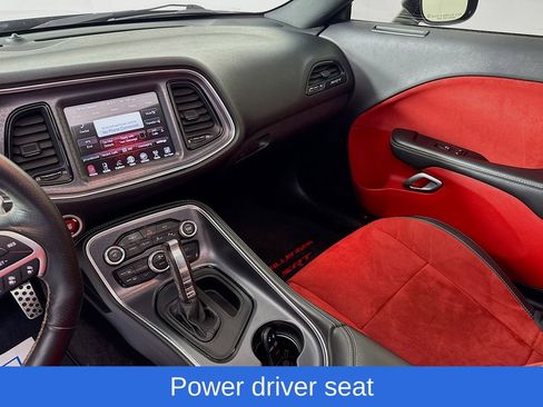 Used 2016 Dodge Challenger SRT w/ Technology Group image 31