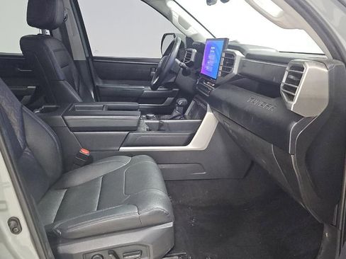 Used 2022 Toyota Tundra SR5 AWD/4WD image 8