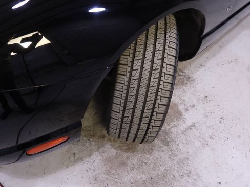 Used 2004 Ford Thunderbird Deluxe image 11