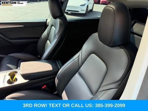 Used 2024 Tesla Model Y Long Range AWD/4WD image 23