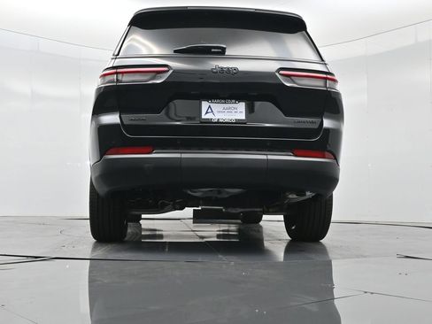 New 2025 Jeep Grand Cherokee L Limited w/ Black Appearance Package image 45