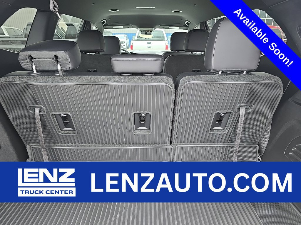 Used 2026 GMC Acadia Elevation w/ Elevation Premium Package AWD/4WD image 7