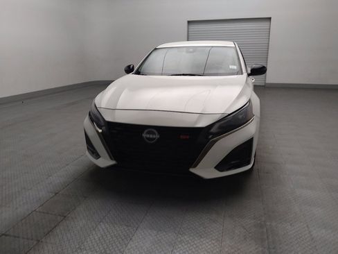 Used 2023 Nissan Altima 2.5 SR FWD image 15