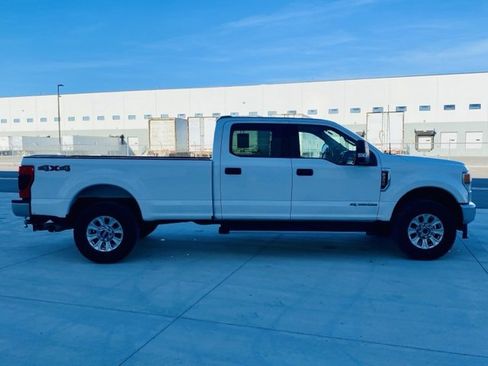 Used 2022 Ford F250 XLT w/ XLT Value Package image 4