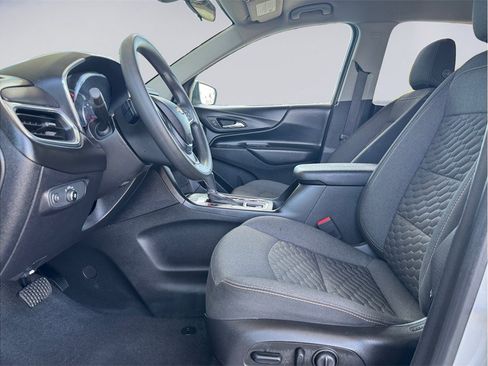 Used 2019 Chevrolet Equinox LT FWD image 9