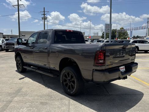 Used 2026 RAM 2500 Big Horn AWD/4WD image 5