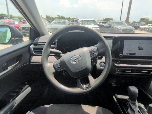 Used 2025 Toyota Camry LE FWD image 22