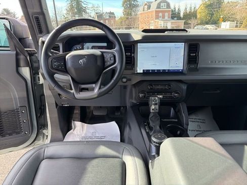 Used 2024 Ford Bronco Big Bend image 15