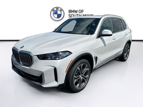 New 2026 BMW X5 sDrive40i w/ Premium Package RWD image 2