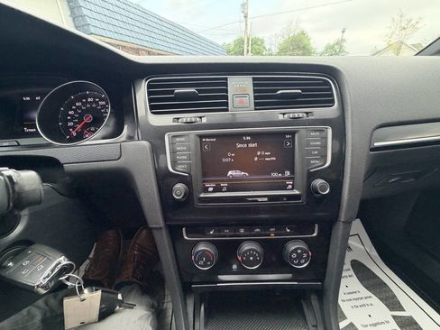 Used 2016 Volkswagen GTI S image 13