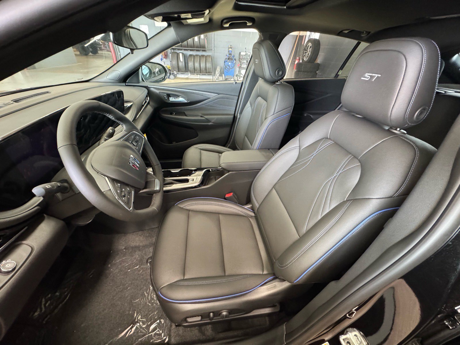 New 2026 Buick Envista Sport Touring w/ Convenience I Package FWD image 18