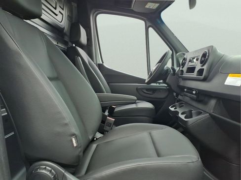New 2025 Mercedes-Benz Sprinter 2500 image 13