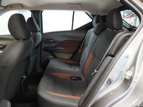 Used 2020 Nissan Kicks SR FWD image 25