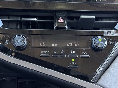 Used 2023 Toyota Camry XSE image 18