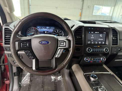 Used 2019 Ford Expedition Limited image 14