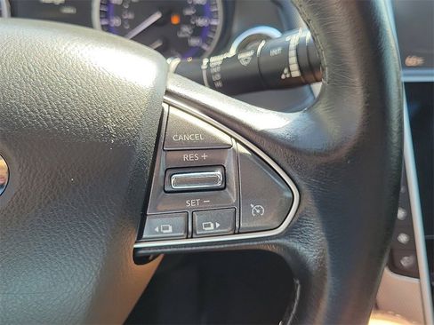 Used 2015 INFINITI Q50 Premium image 5