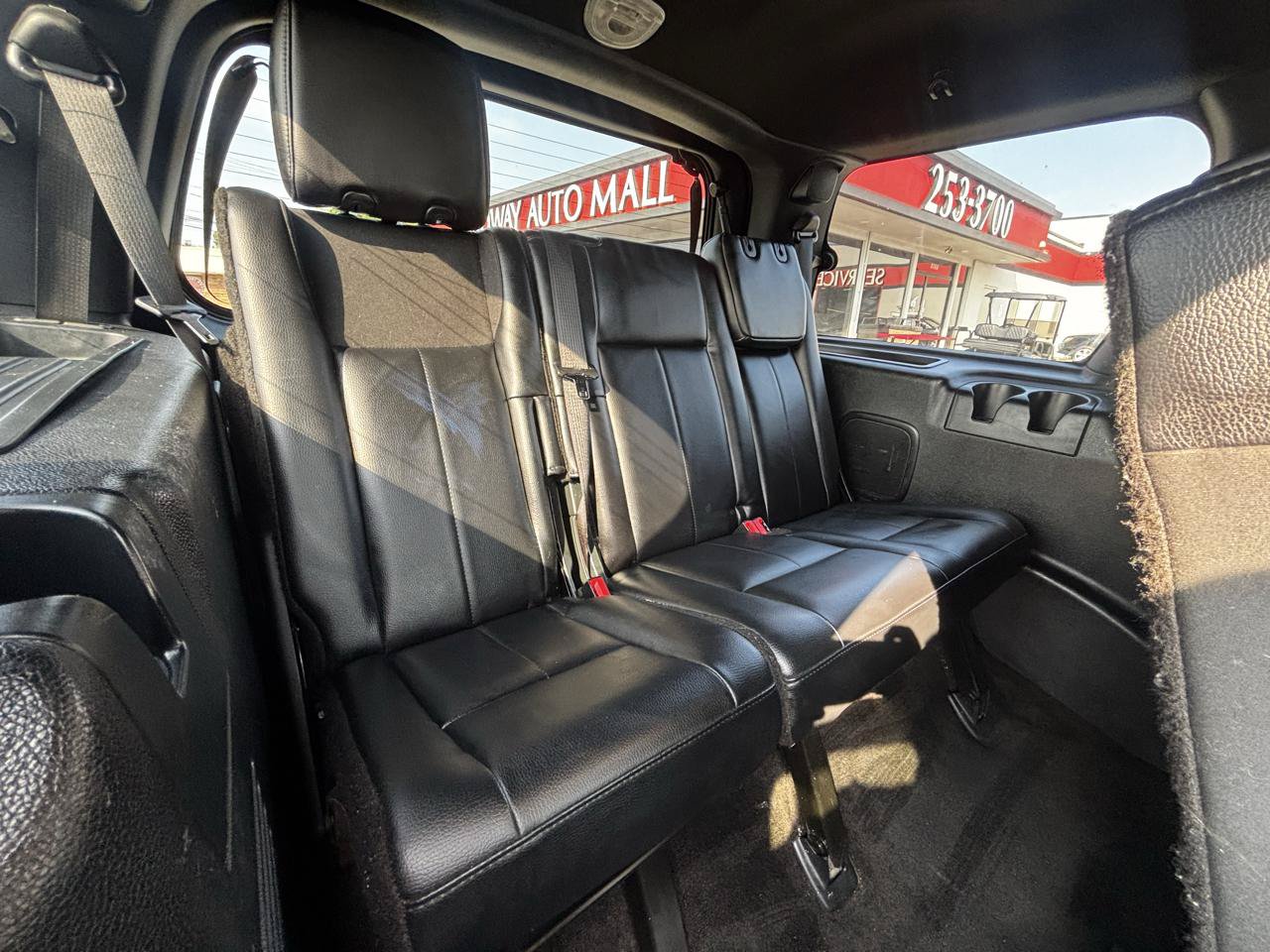 Used 2015 Ford Expedition Limited AWD/4WD image 12