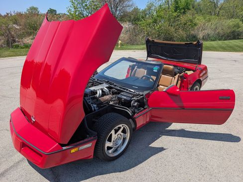 Used 1990 Chevrolet Corvette Convertible RWD image 39