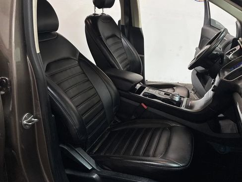 Used 2019 Ford Edge SEL w/ Equipment Group 201A AWD/4WD image 17